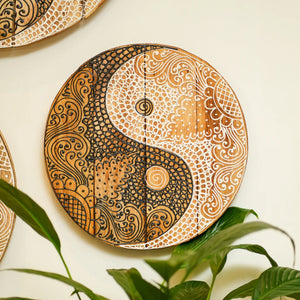 #BlackWhiteYinYanAccent