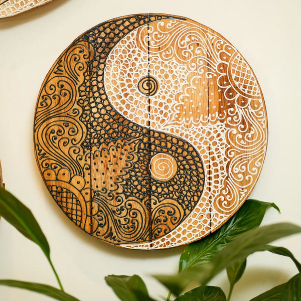 #BlackWhiteYinYanAccent