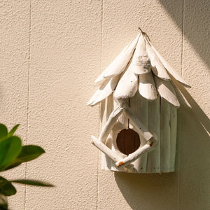 #WhiteMountingBirdHouse