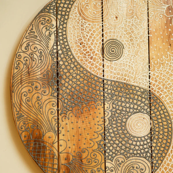 #GreyWhiteYinYanAccent