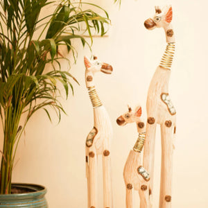 #WhiteWobblyGiraffe