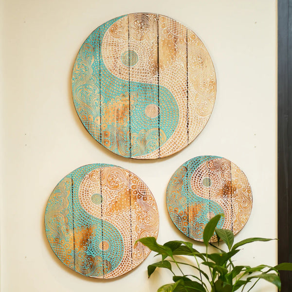 #TurquoiseWhiteYinYanAccent