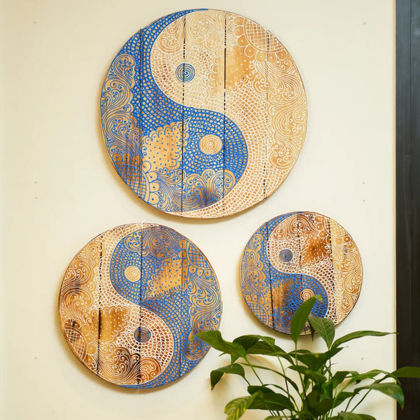 #BlueWhiteYinYanAccent