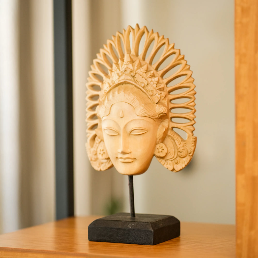 TIMBER KALA'S CARVED CROWN