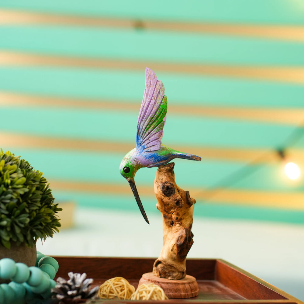 HUMMING BIRD ON DRIFTWOOD FOR DECOR