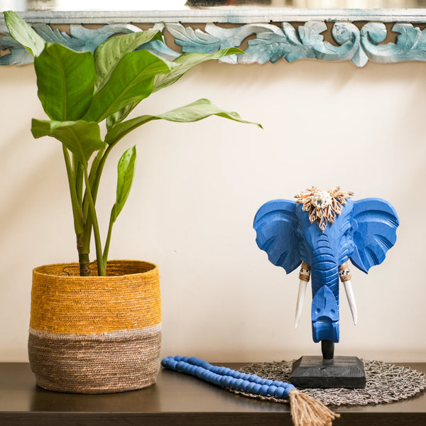 TIMBER KALA'S GANESHA'S ECHO ON STAND FOR DECOR