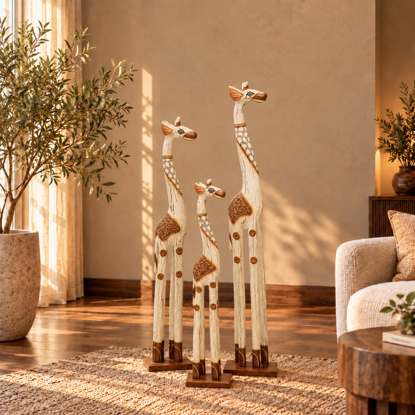 #NaturalGiraffeTallerTracks