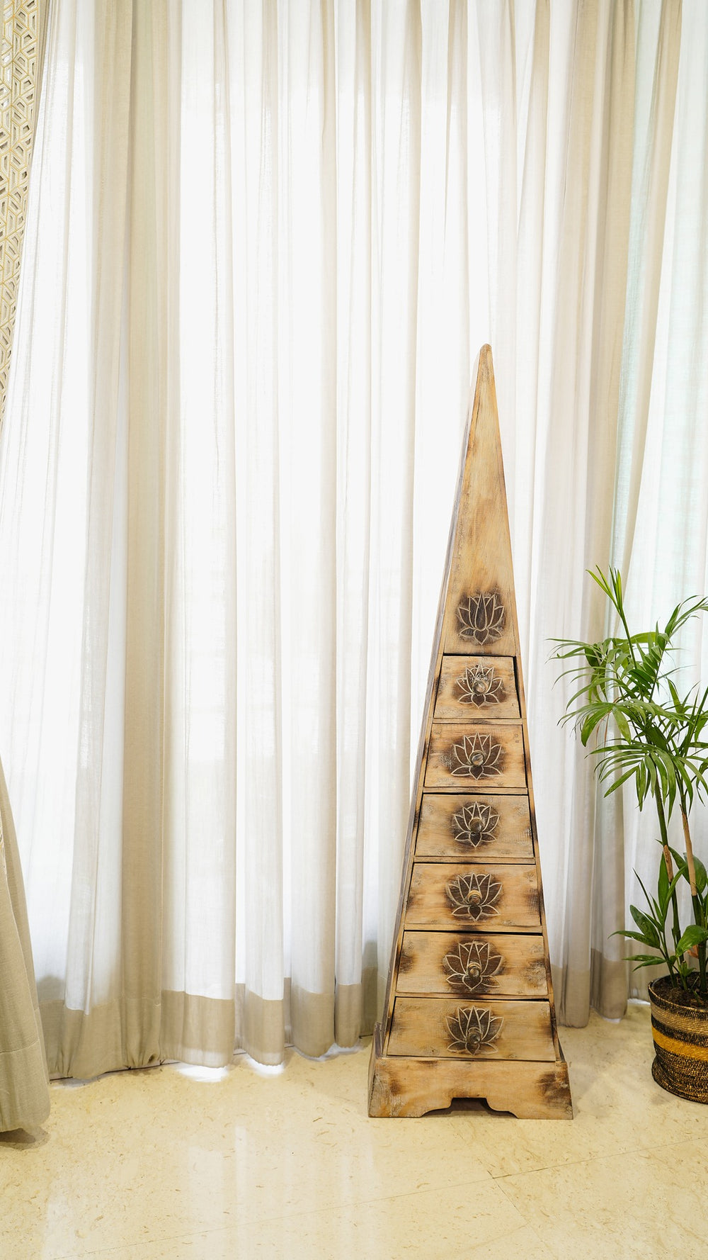 TIMBERKALA’S PYRAMID FOR DECOR